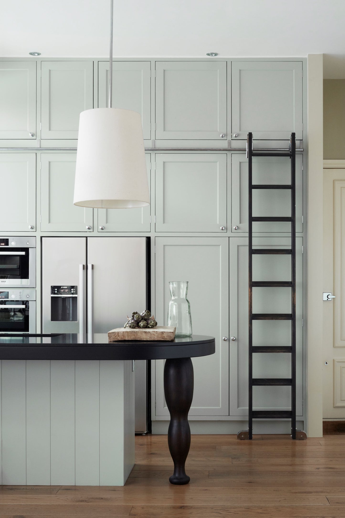Frost Zoffany Paint